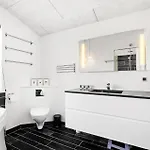 3 Bedroom Cozy In Holiday home Tarm