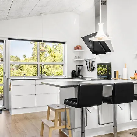 Feriehus 3 Bedroom Cozy In Tarm