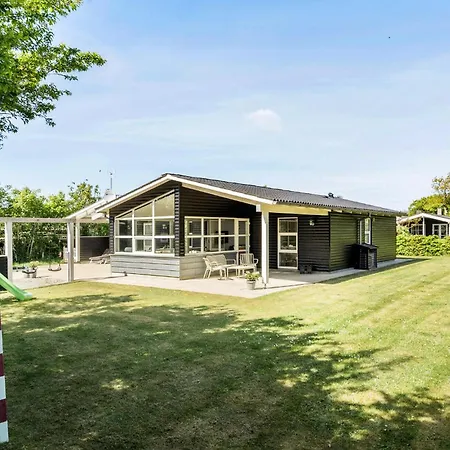 Holiday home 3 Bedroom Cozy In
