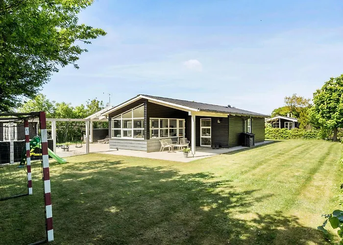 펜션 3 Bedroom Cozy In
