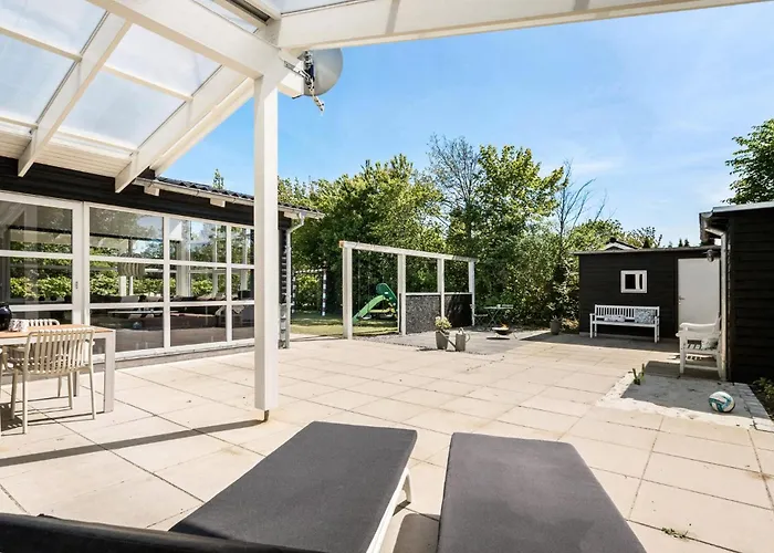 펜션 3 Bedroom Cozy In Tarm