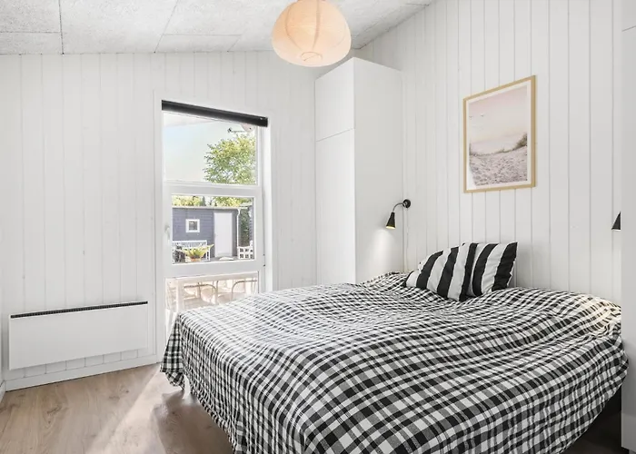 3 Bedroom Cozy In